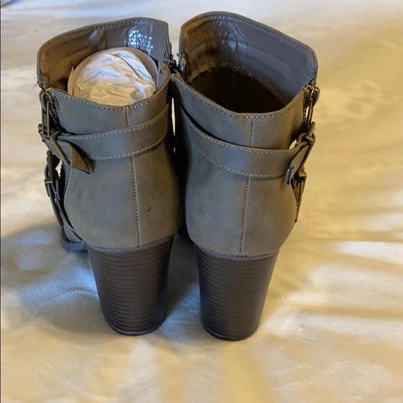 Booties - Picture 3 of 4